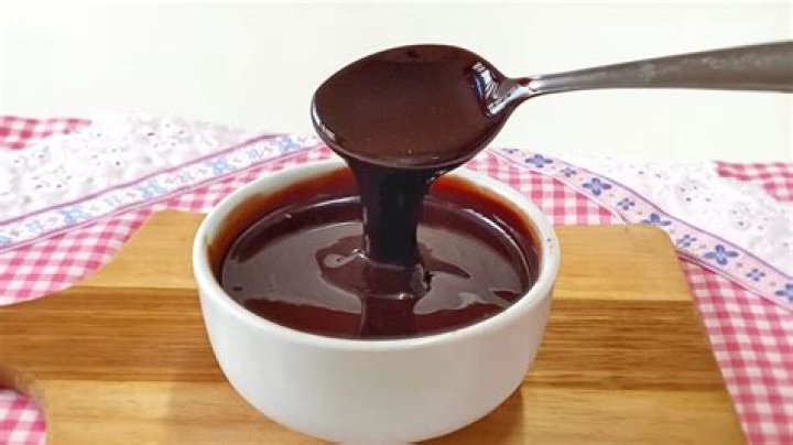 Calda De Chocolate Simples Com Nescau