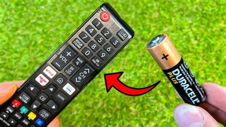 Can batteries touch the ground?