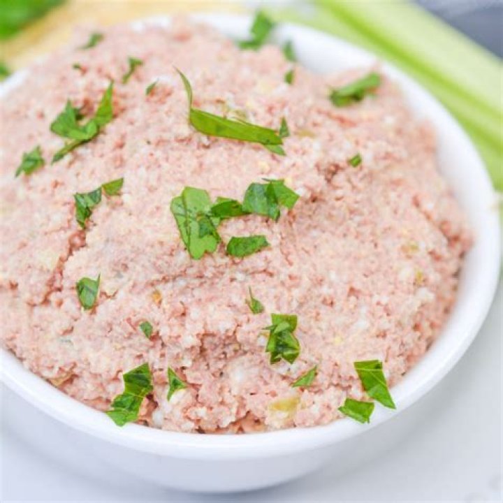 Can bologna salad be frozen