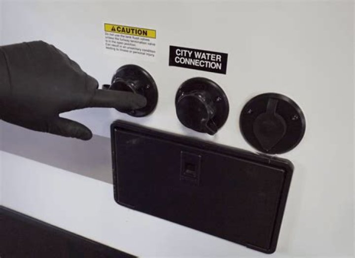 Can you leave your black water tank open?