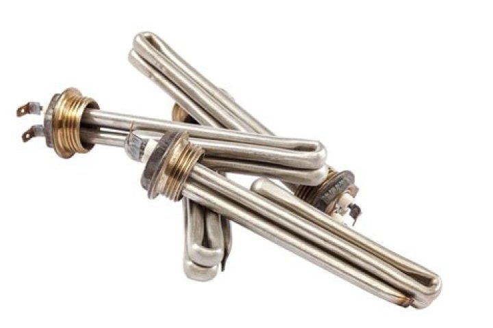 Do refrigerators have heating elements?