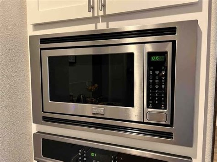 Does a microwave need its own circuit breaker?