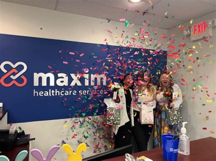 Does Maxim Healthcare have benefits