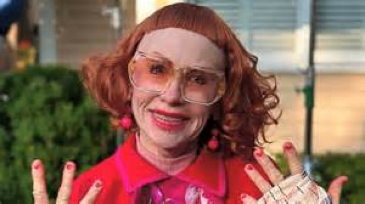 How did Aunt Clara die