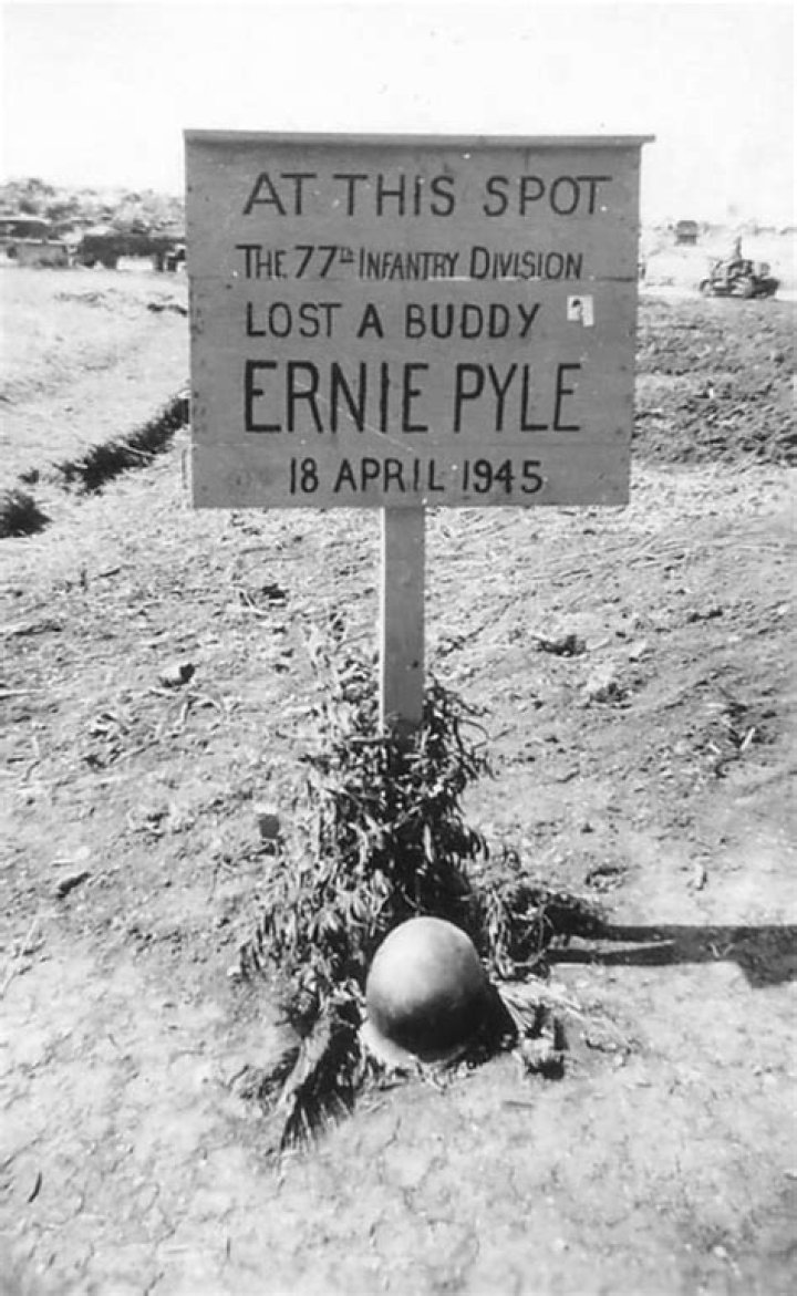 How did Ernie Pyle die