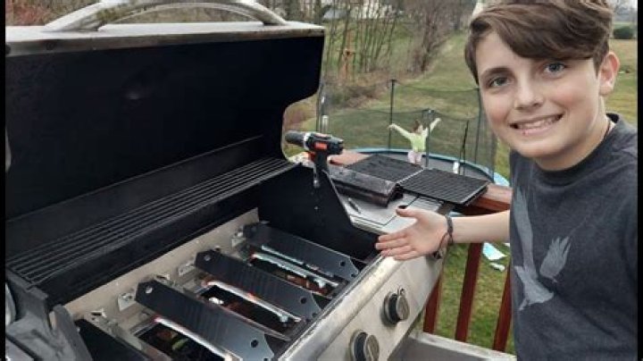 How do I adjust the burners on my Weber grill