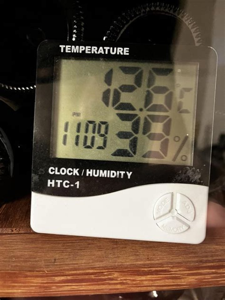 How do I increase the humidity in my wine fridge