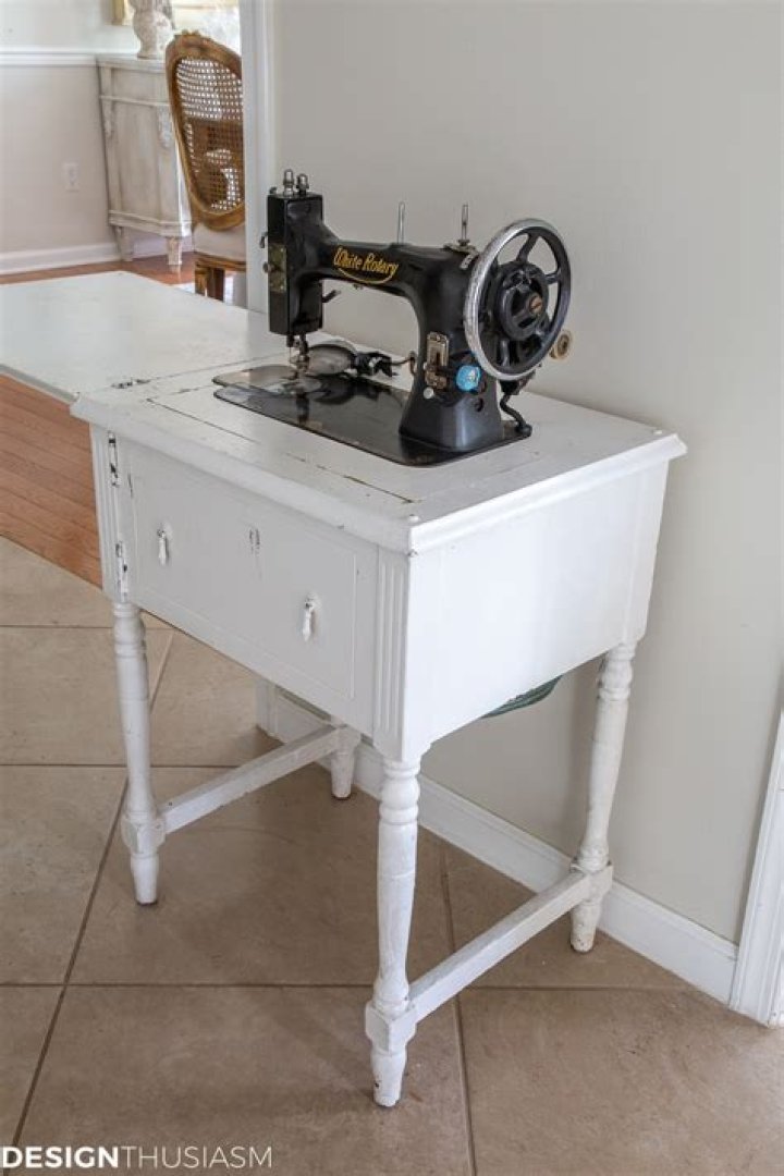 How do you attach a sewing machine table