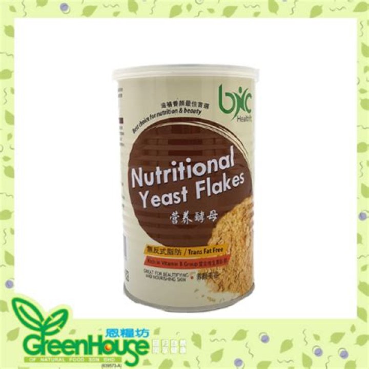 How do you eat nutritional yeast flakes