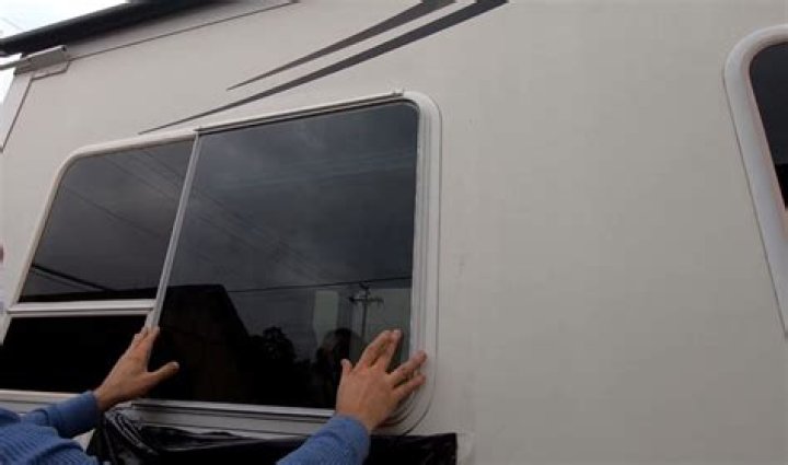 How do you remove the glass from an RV window?
