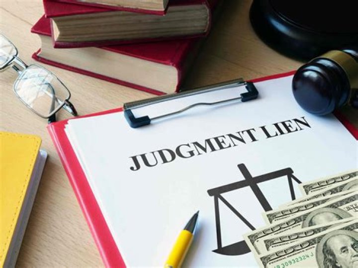 How long does a judgment lien last in Texas