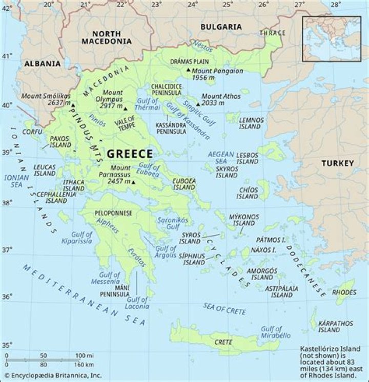 How many declensions are there in Greece