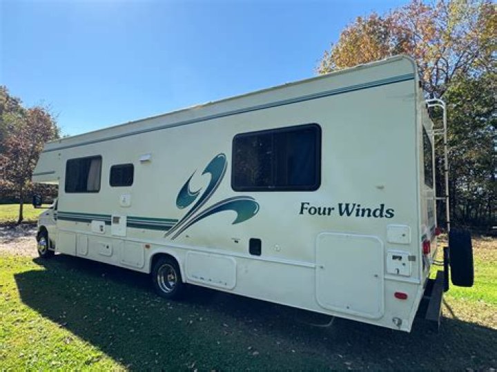 How much does a 1998 Four Winds motor home cost?