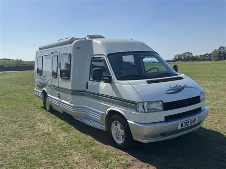 How much does a Winnebago Volkswagen Rialta cost?