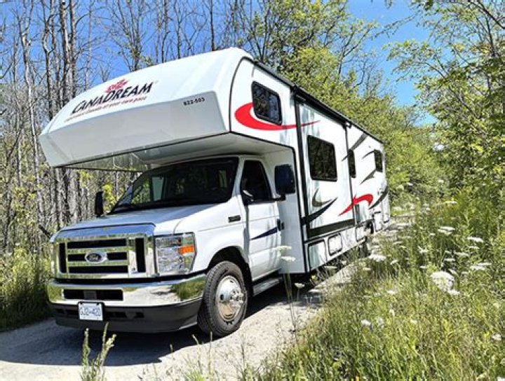 How much does it cost to rent a Canadream camper?