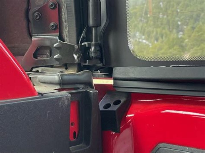 How much does Safelite charge to replace side window?