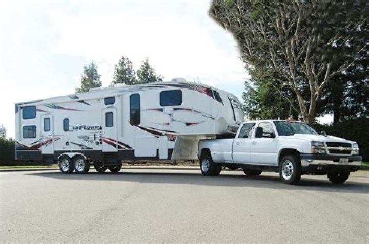 How wide is a fifth wheel with slide outs on both sides?