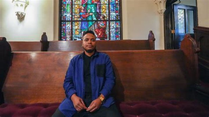 Is it wrong for a man to wear a hat in church?