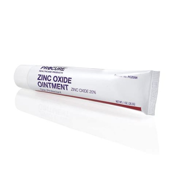 Is zinc oxide soluble in oil