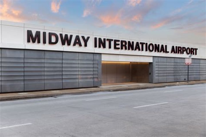 Quick Answer: How Early To Get To Midway Airport For International Travel