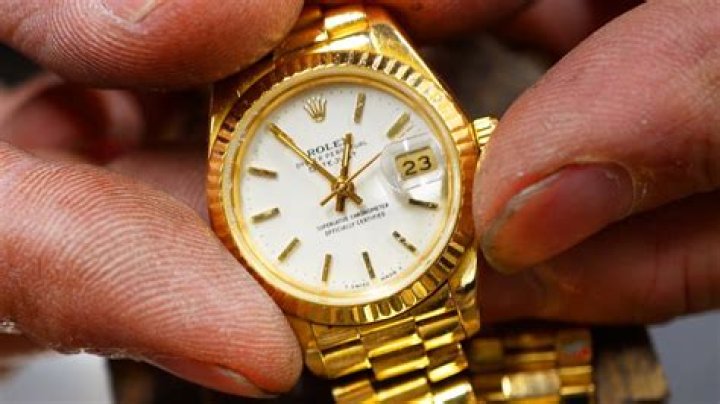 Quick Answer: How Much Does It Cost To Repair A Mechanical Watch