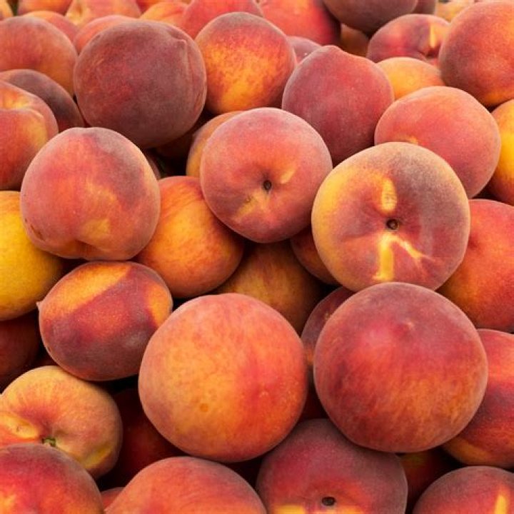 Should you refrigerate fresh peaches