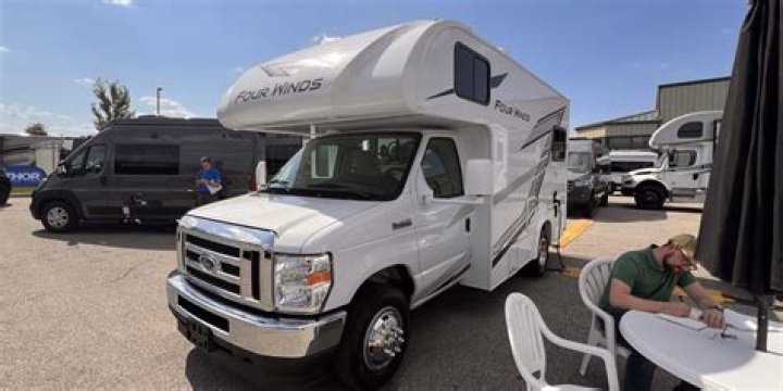 What are the problems with Thor Motor Coach Four Winds?