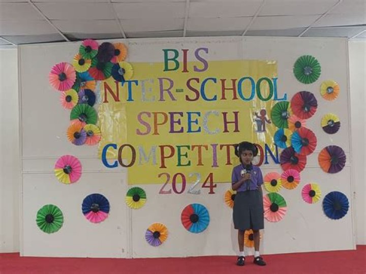 What attire should you wear in school speech competition?