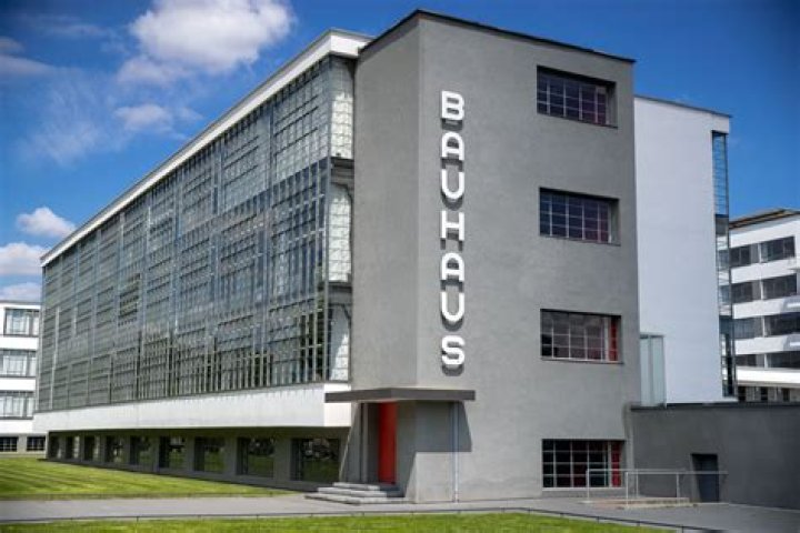 What defines Bauhaus architecture