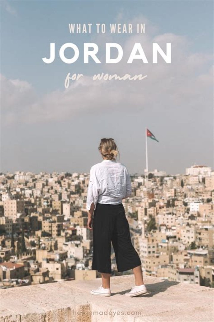 What do people wear in Jordan in the summer?