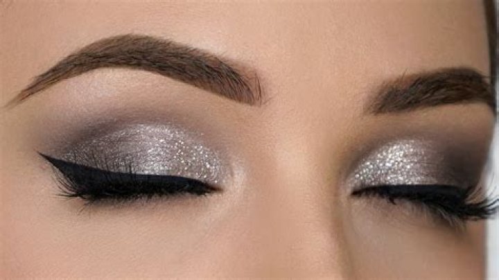 What eyeshadow goes with a silver dress?