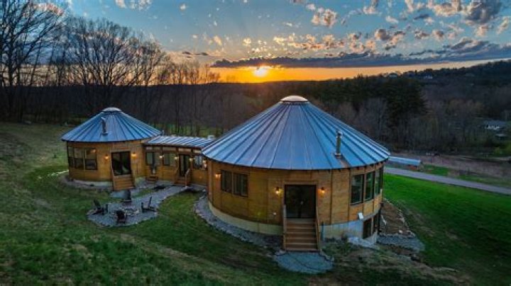 What is a yurt house