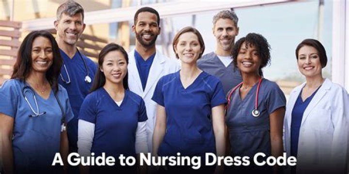 What is the dress code for a neonatal nurse?