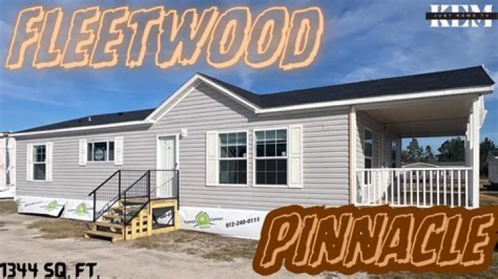 What kind of RV does Fleetwood RV make?