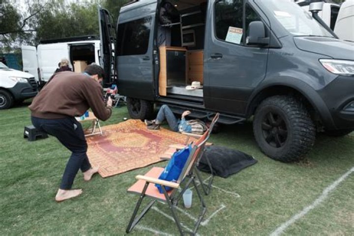 When did StarCraft first start making camping trailers?