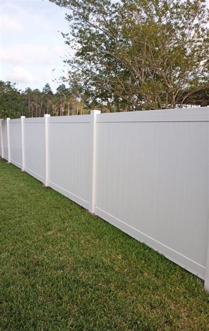 Why vinyl fence is the best